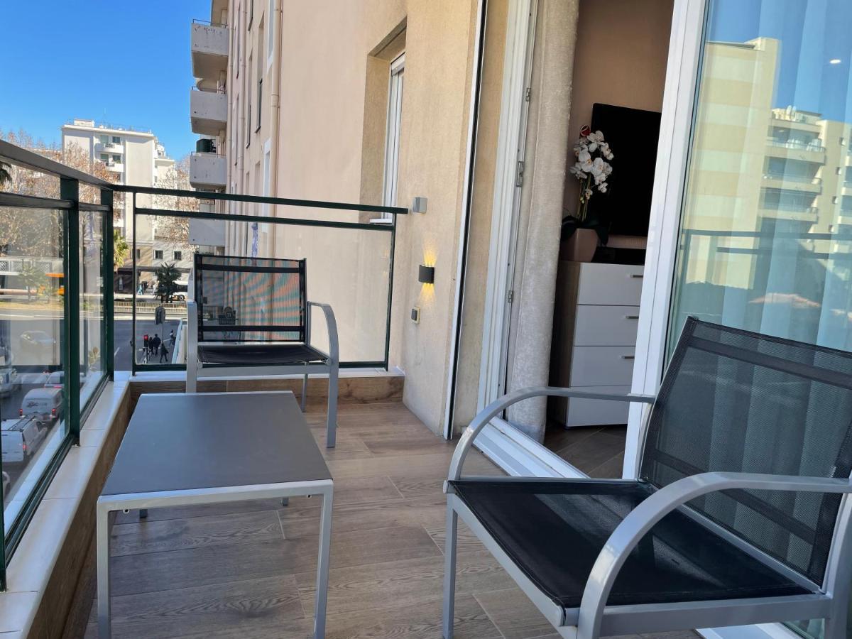Studio With Swimming Pool 80 Meters Near The Beach ニース エクステリア 写真